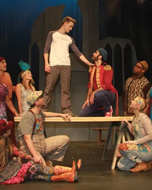 Entre Chiens Et Louves: Alexandra Streliski & Cirque Le Roux